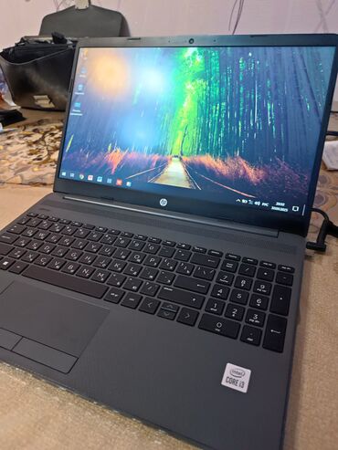 Daş yunu: 10cu nesil, Corel i3, 8 qb ram, 240 ssd yaddaş. Çanta, maus təzə. Pul