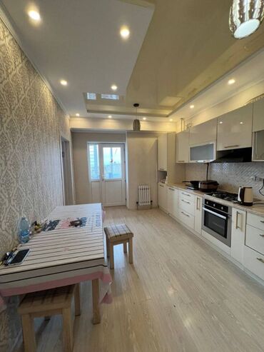 Продажа квартир: 3 комнаты, 85 м², Элитка, 8 этаж, Косметический ремонт