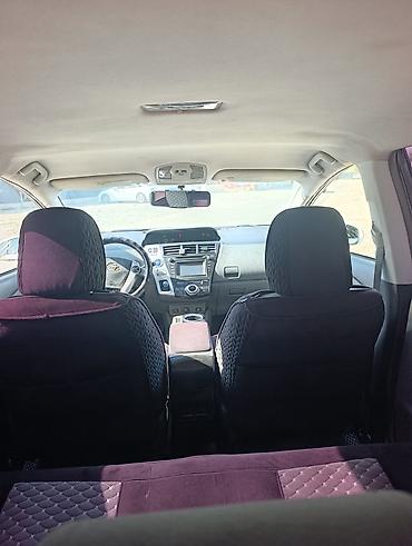 Toyota: Toyota Prius V: 2013 г., 1.8 л, Вариатор, Гибрид, Универсал — 3