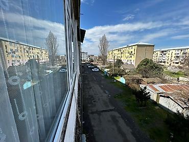 Uzunmüddətli kirayə mənzillər: Təcili satılır. Mənzilin təsviri: - İşıqlı və səliqəli planlı mənzil — 16