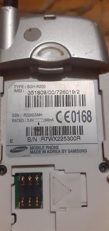 Техника и электроника: Samsung < 2 ГБ, цвет - Серебристый, Кнопочный — 5