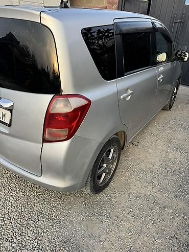sprinter 315: Toyota Ractis: 2005 г., 1.3 л, Автомат, Бензин, Хэтчбэк — 6