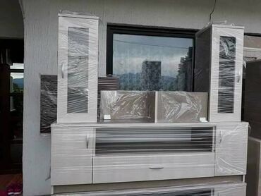 Komode: TV komoda od bele iverice 2.30m duzine. Moguca izrada i dugih — 20