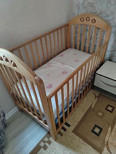 Beşiklər: Oğlan və qız üçün, İşlənmiş, Beşik, Matrassız, Yellənmə mexanizmsiz — 2