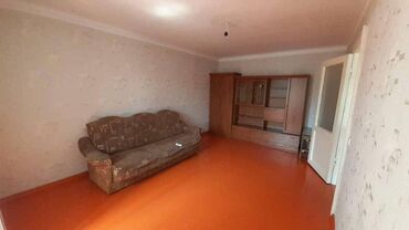 агенство кыргыз недвижимость: 1 комната, 36 м², Хрущевка, 4 этаж, Старый ремонт