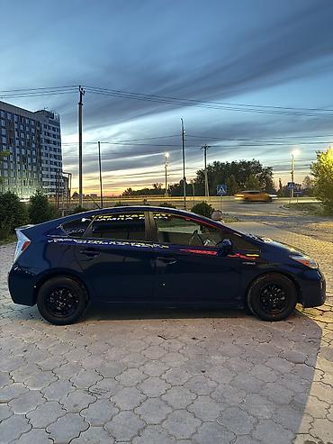 на 211: Toyota Prius: 2015 г., 1.8 л, Автомат, Гибрид, Хэтчбэк — 4