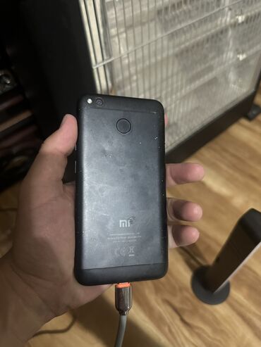 теля: Xiaomi, Redmi 4X, Колдонулган, 16 GB, түсү - Кара, 2 SIM