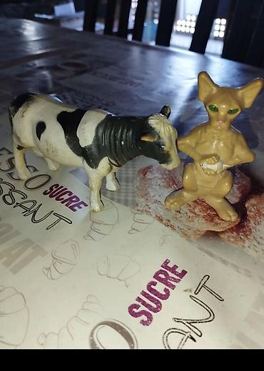 Ostale dečije stvari: Odeča nova dve majice za dečake, prelepa obuća sandale i čizmice za — 19