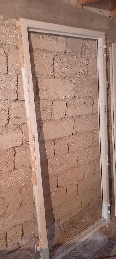 Qapılar və aksessuarlar: PVC giriş/balcony qapısı Çox az işlənilib, təzə kimidir. - — 3