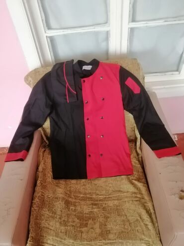 Tibbi geyim: Ağ rəngli aşpaz forması dəsti Məhsulun tərkibi: - Aşpaz köynəyi — 6