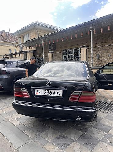 w210 2 2: Mercedes-Benz E-Class: 2000 г., 2.8 л, Автомат, Бензин, Седан — 4