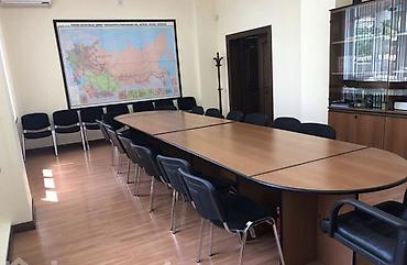 open space: Аренда офисов, 300 м², В жилом комплексе, 1 линия, С отдельной кухней, С отдельным входом — 1