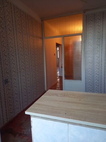 Uzunmüddətli kirayə mənzillər: Salam. Kirayə verilir. 12mkr. Sumqayıt hospitalın yanında. Leninqrad — 7