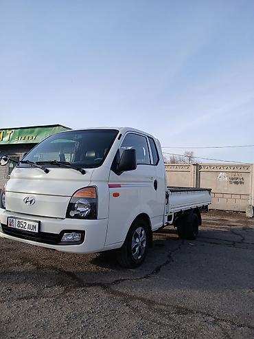 Транспорт: Hyundai Porter II бортовой малотоннажный грузовик - Кузов: бортовая — 3