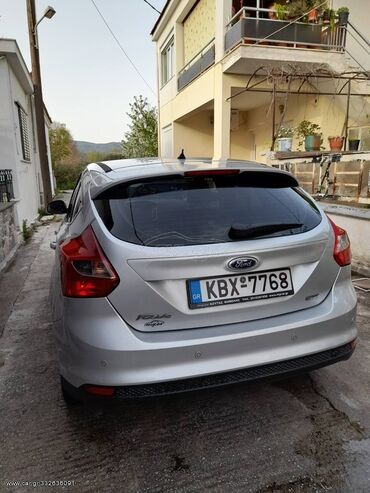 Μεταχειρισμένα Αυτοκίνητα: Ford Focus: 1 l. | 2013 έ. | 140000 km. Λιμουζίνα