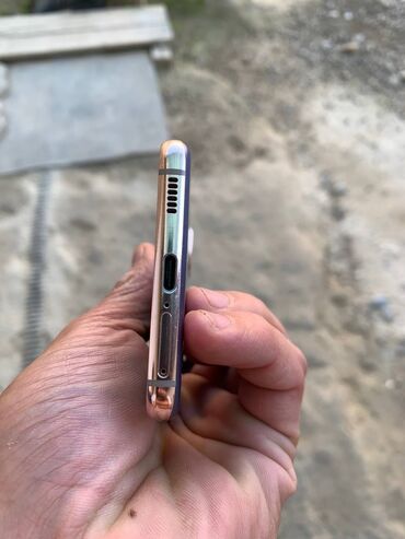 хонор ноутбук: Раскладной смартфон с гибким экраном Особенности: - Форм‑фактор