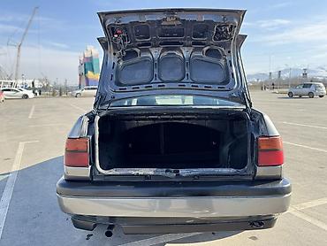 Volkswagen: Volkswagen Vento: 1992 г., 1.8 л, Бензин, Седан — 6