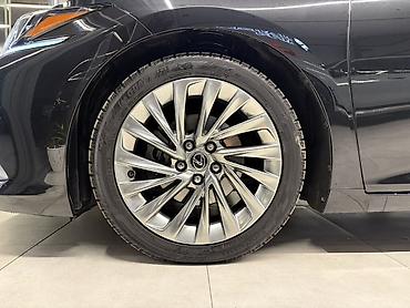 Lexus: Lexus ES: 2019 г., 2.5 л, Автомат, Гибрид, Седан — 3