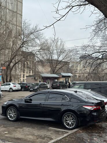 Toyota: Toyota Camry: 2021 г., 2.5 л, Автомат, Бензин, Седан