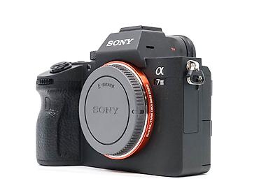 sony alpha 7 iii: Sony Alpha a7 III (ILCE-7M3) tam kadr güzgüsüz fotoaparat gövdəsi - — 1