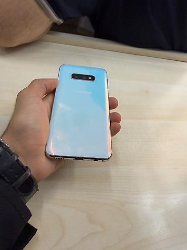 philips xenium 9@9s: Samsung Galaxy S10e, 128 GB, rəng - Ağ, Simsiz şarj — 2