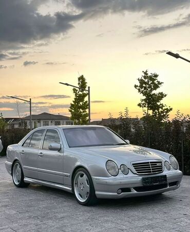 авто без мотора: Mercedes-Benz E-Class: 2002 г., 5.5 л, Автомат, Бензин, Седан