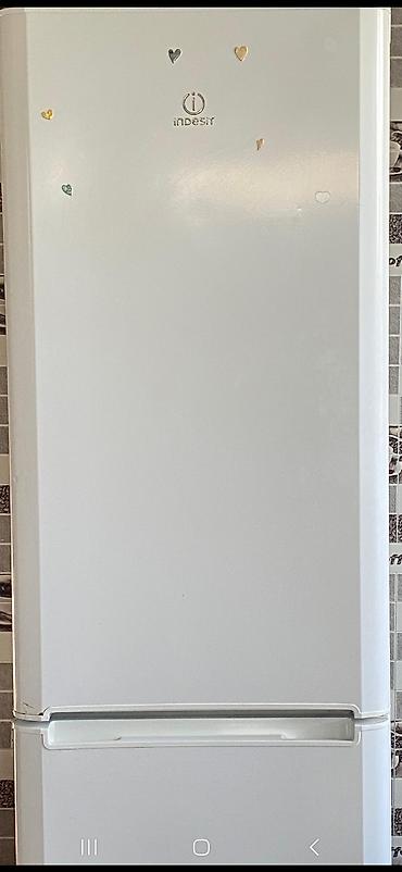 Soyuducular: Indesit iki kameralı soyuducu - Rəng: ağ, minimalist dizayn - Üst — 2