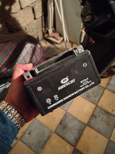 bmw 5 серия 525 4mt: Moped üçün Akkumulyator. 12v 7Ah Teze kimidi!