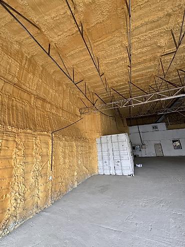 Продажа помещений свободного назначения: Продаётся коммерческое помещение 905 кв.м. (10 соток) Сокулук центр, у — 10