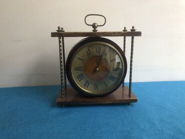 sovet saatı: Antik saat Vesna sovet dovrune aid 1960 ci iller ideal vezyyetde