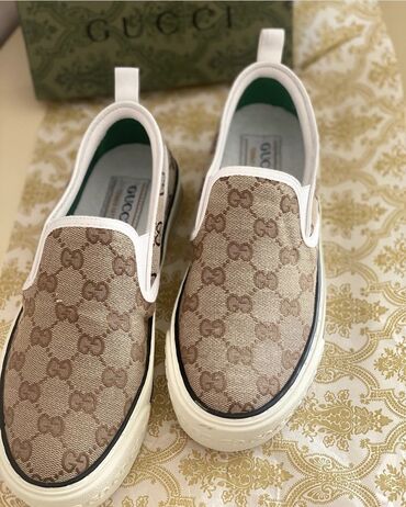 зимняя обувь для мужчин: Оригинал Gucci 36 размер