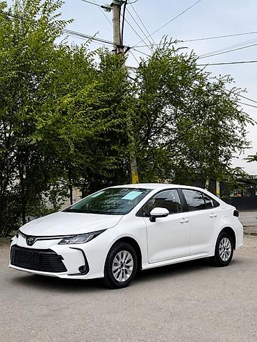 byd e2 2024: Toyota Corolla: 2025 г., 1.2 л, Вариатор, Бензин, Седан — 4