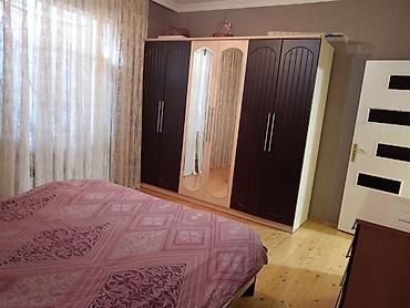 Qonaq otağı dəstləri: Klassik üslubda qonaq otağı dəsti Mebel komplekti: - 3 nəfərlik geniş — 18