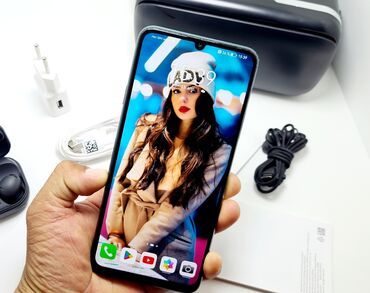 пова 6 про 5g: Huawei Mate 10 Pro, Колдонулган, 256 ГБ, түсү - Жашыл, 2 SIM, eSIM