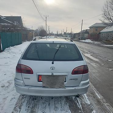 универсал авенсис: Toyota Avensis: 2002 г., Универсал — 4
