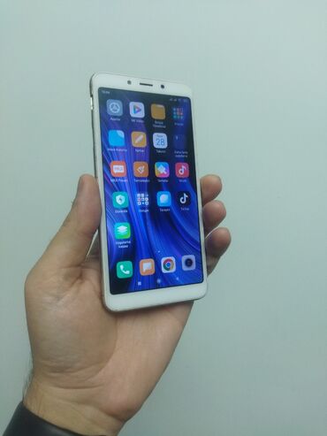 Redmi: Redmi 6, 32 GB, rəng - Qızılı, Barmaq izi — 2