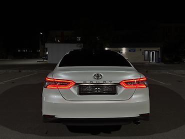 byd e3: Toyota Camry: 2023 г., 2.5 л, Автомат, Бензин, Седан — 5