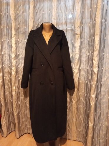 дождевики для обуви: Женское пальто оверсайз, двубортное, длина миди/макси. - Два