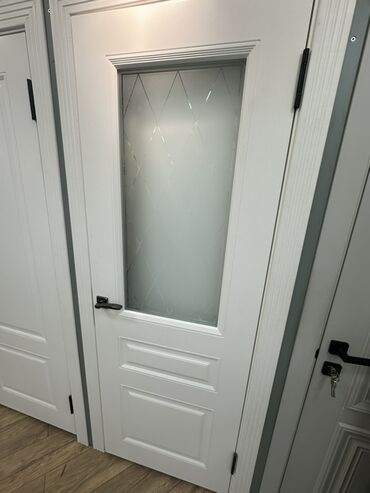 Doors with glass: Межкомнатные двери со стеклом