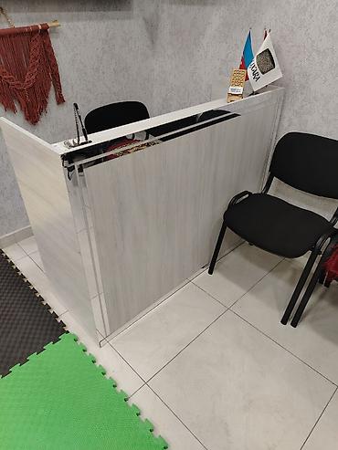 islenmis dolab: Satışda: resepsiyon/qarşılama masası - Material: laminat/MDF (ağ-açıq — 1