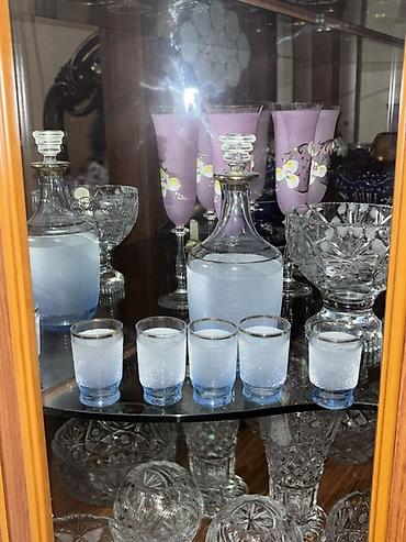 kalistamon gulu: Şüşə/kristal xidmət və vaza dəstləri - Qaraşüşə (kobalt) sürahili — 1
