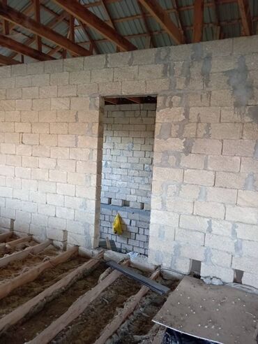 Həyət evləri və villaların satışı: 5 otaqlı, 8 kv. m, Orta təmir — 12