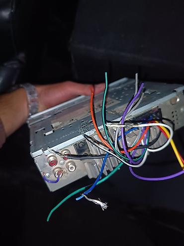 kamp: Pioneer avtomobil maqnitofonu – 1 DIN Xüsusiyyətlər: - Model: MOSFET — 1