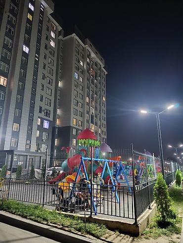 джалал: 1 комната, 42 м², Джал-15 Элитка, 7 этаж, Евроремонт — 9