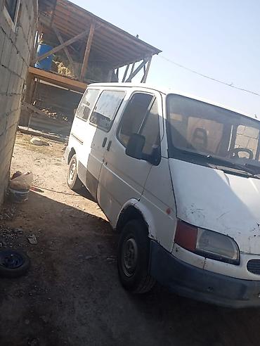 Транспорт: Продаётся микроавтобус Ford Transit (кабина 2 места, кузов – — 1
