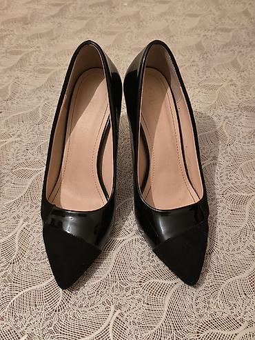 Tuflilər: Qara stiletto ayaqqabı - Model: Nazik hündür dabanlı, iti burun - — 3