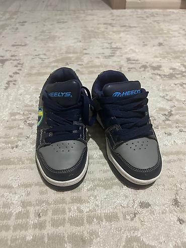 мужской одежды: Оригинал Heelys.Натуральная кожа.
Покупали дорого — 2