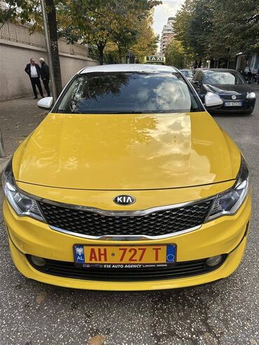 Kia K5: 2 l | 2017 year Limousine