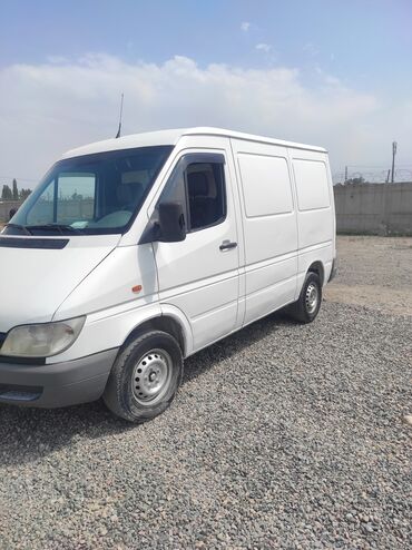 мерседес спринтер 2 2: Белый фургон Mercedes-Benz Sprinter, предназначенный для перевозки