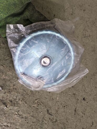 Лючки бензобака: Лючок бензобака Mercedes-Benz Новый, Аналог — 9